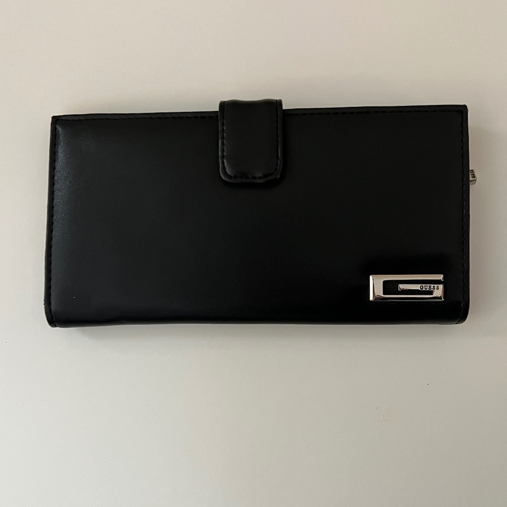 Guess wallet